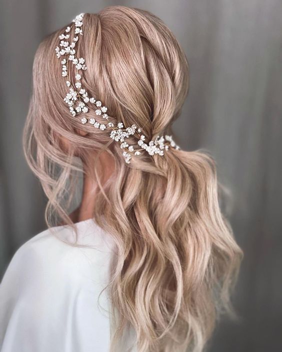 Messy Ponytail Bridesmaid Hairstyle